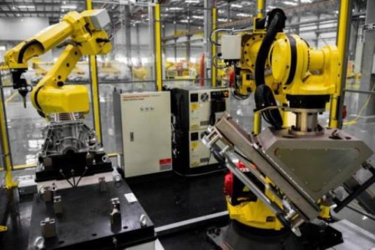 发那科机器人在工厂应用